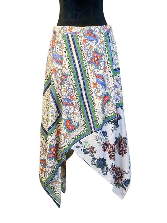 Maeve Dresses & Skirts - Maeve Anthropologie boho floral paisley handkerchief skirt Size 10